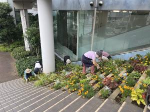 総合会館外階段