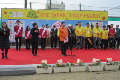 第47回日本スリーデーマーチ出発式(1日目)の画像です。