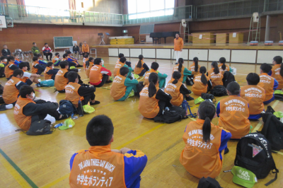 第48回日本スリーデーマーチ中学生ボランティア開会式（3日目）の画像です。