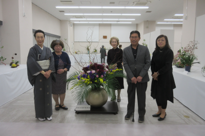  いけばな展・添釜の画像です。