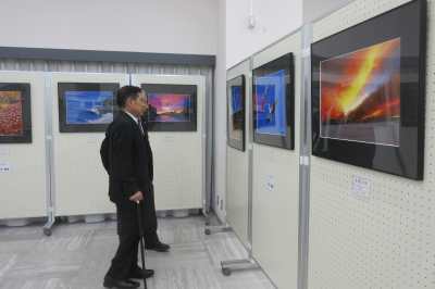 比企現代写真展の画像です。