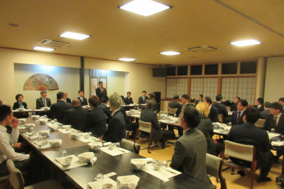 東松山市商工会青年部新年会の画像です。