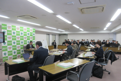  定例記者会見の画像です。