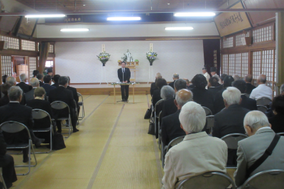  東松山市戦没者慰霊祭の画像です。