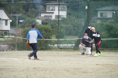 大岡地区ソフトボール大会の画像です。