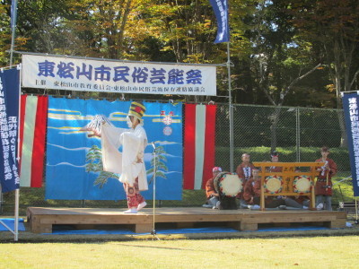 東松山市民俗芸能祭の画像です。