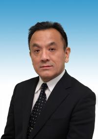 講師 石上教授の写真です。