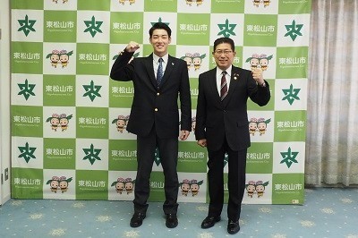 仙台育英高校野球部溝上勇人選手表敬訪問の画像です。