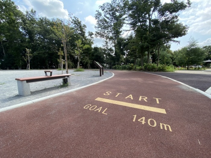 さくら坂公園ウォーキングコースのスタートライン