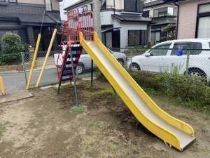 本町一丁目第一街区公園のすべり台