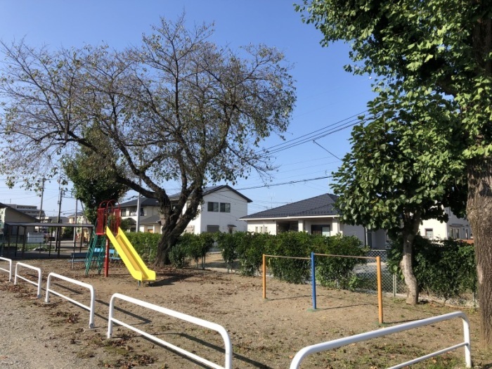 若松町子供広場の全景