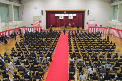 北中学校卒業式の画像です。