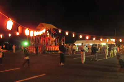 野本地区納涼盆踊り大会の画像です。