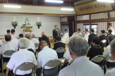 戦没者慰霊祭「みたままつり」の画像です。