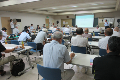 松山地区市政報告会の画像です。