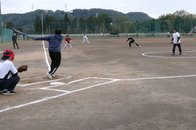 第35回野本地区ソフトボール大会の画像です。