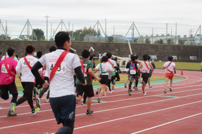 市制施行70周年記念第70回東松山市駅伝競走大会の写真です。