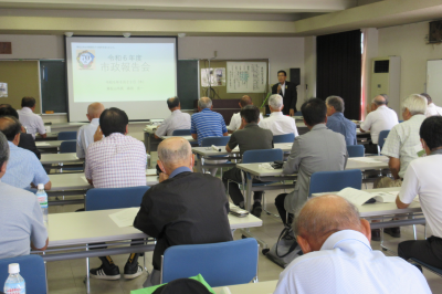 松山地区市政報告会の画像です。