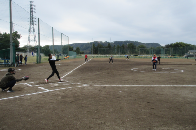 野本地区ソフトボール大会の画像です。